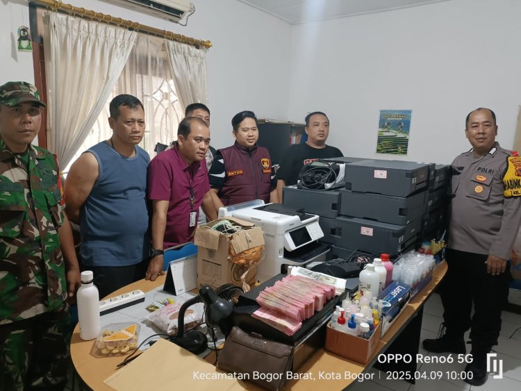Babinsa Koramil 06-04/Bogor Barat dan Tim Reskrim Polsek Tanah Abang Sergap Sindikat Pembuat Uang Palsu