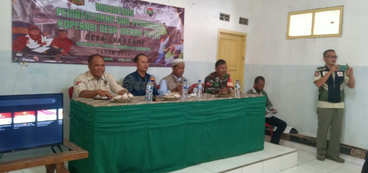 Babinsa Koramil 2201/Cisolok Hadiri Rapat Pembentukan Koperasi Merah Putih di Desa Sukarame