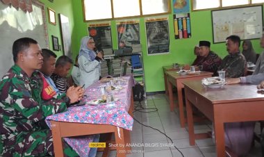 Babinsa Koramil 2210/Pabuaran Hadiri Rapat Wali Murid Akhir Tahun di SDN Legok Sampora