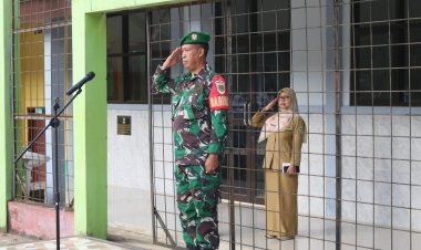 Upacara Bendera dan Sosialisasi Perekrutan Calon Bintara dan Tamtama TNI AD di SMAN 1 Lengkong