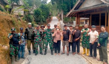 Personil Kodim 0622/Kab Sukabumi Laksanakan Bakti TNI TA 2025 di Desa Sirnaresmi, Kec. Cisolok