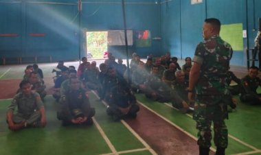 Babinsa Koramil 2206/Parakansalak Laksanakan Pembinaan Linmas di Desa Bojonglongok