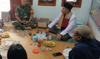 Babinsa Koramil 2205/Kalapanunggal Laksanakan Komsos Bersama Tokoh Agama