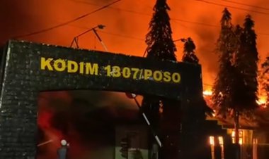 Si jago Merah Lalap. Markas Kodim 1307/Poso, Diduga Akibat Korsleting Listrik