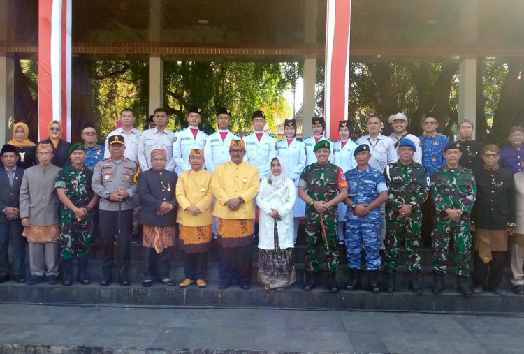 Dandim 0622/Kab Sukabumi Hadiri Upacara Hardiknas di Palabuhanratu