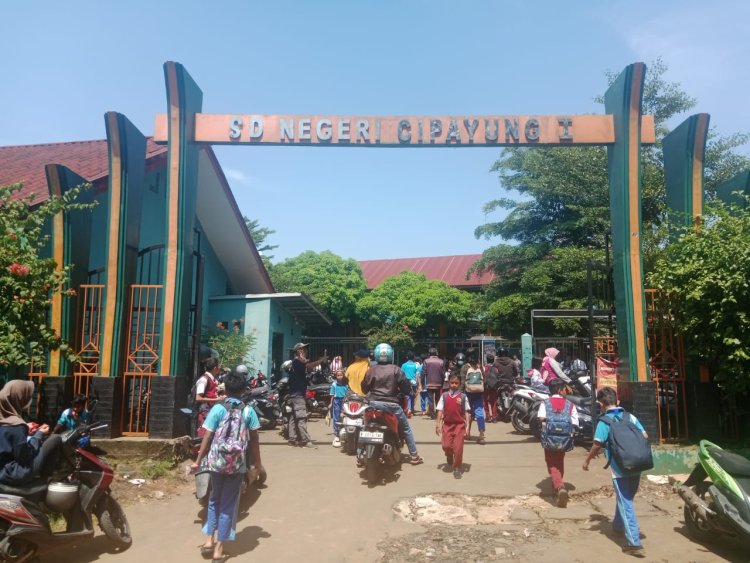 Tembok SDN Cipayung 01 Roboh, Diduga Akibat Dampak Proyek Perumahan dan Curah Hujan Tinggi