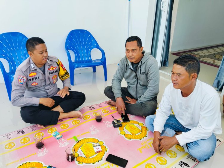 Bhabinkamtibmas Ds.Sukagalih Polsek Megamendung Bripka Deni melaksanakan Giat Sambang Warga Desa sukagalih kecamatan Megamendung.