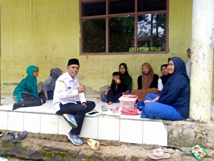 Kepala Desa Sukamaju Lakukan Kontrol Sosial ke PAUD ADDZIKRA
