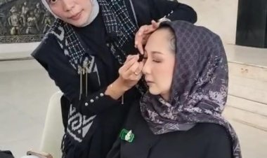 Pembekalan dan Pembelajaran Make Up Bagi Anggota Persit KCK Koorcab Rem 061 PD III/Siliwangi Tampil Cantik dan Anggun dengan Cara Sederhana