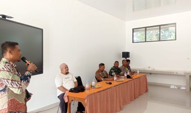 Batuud Koramil 2209/Lengkong Hadiri Rapat Sosialisasi MBG di SMAN 1 Lengkong