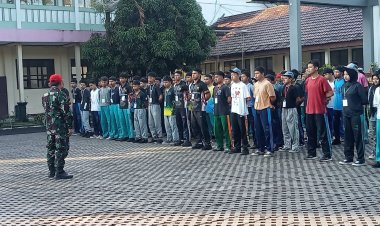 BABINSA KORAMIL 2204/CIKIDANG BERIKAN MATERI PBB DAN PPM DI SMAN 1 CIKIDANG