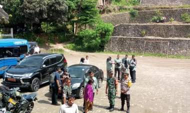 DANRAMIL 2201/CISOLOK HADIRI KEGIATAN KKDN UNHAN DI KASEPUHAN SINARRESMI