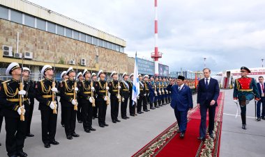 Tiba di St. Petersburg, Presiden Prabowo akan Bertemu Presiden Putin dan Hadiri SPIEF 2025