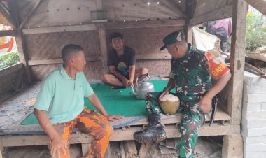 BABINSA KORAMIL 2208/NYALINDUNG LAKSANAKAN KOMUNIKASI SOSIAL DI DESA KARANG JAYA