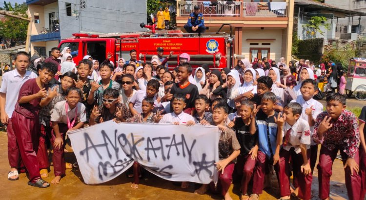 SDN Muarasri 2 Meriahkan Acara Kelulusan dan Perpisahan, Hadirkan Tim Pemadam Kebakaran
