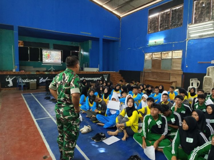 Babinsa Koramil 2205/Kalapanunggal Dukung Seleksi Calon Paskibra Tingkat Kecamatan