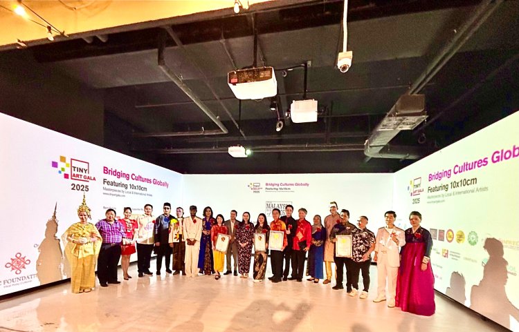 Athan Siahaan, Designer Yang Wakili Indonesia Hadiri Tiny Art Gala 2025 di Malaysia