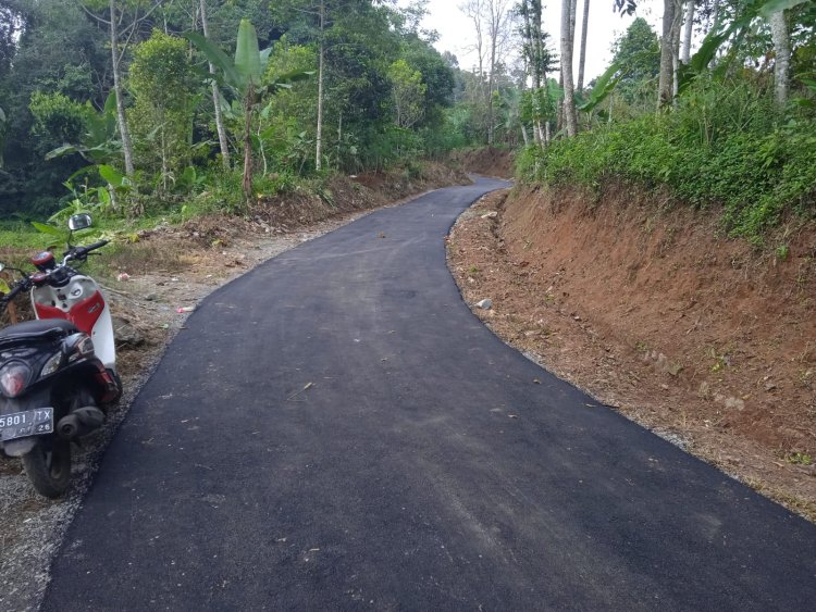 PENGASPALAN RUAS JALAN CISOLOK-GUNUNG KERAMAT TELAH SELESAI DILAKSANAKAN