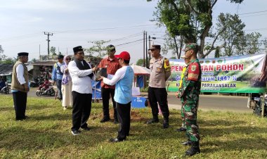 Babinsa Koramil 2206/Parakansalak Hadiri Kegiatan Penanaman Pohon di Desa Parakansalak