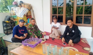 BABINSA KORAMIL 2205/KALAPANUNGGAL LAKSANAKAN KOMSOS BERSAMA TOKOH MASYARAKAT DI DESA PALASARI GIRANG