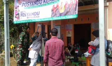 Babinsa Koramil 2204/Cikidang Dampingi Kegiatan Posyandu di Desa Cikarae Thoyibah