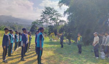 PELATIHAN PASKIBRA KECAMATAN PARAKANSALAK DIPIMPIN BABINSA KORAMIL 2206/PARAKANSALAK