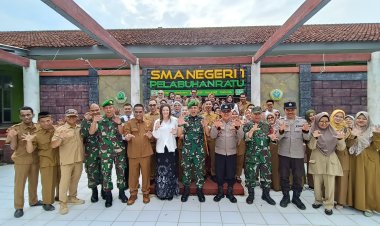 DORONG SISWA BARU SMAN 1 PALABUHANRATU, DANDIM 0622/KAB. SUKABUMI HARUS JADI GENERASI EMAS 2045