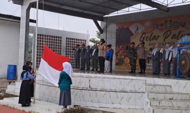 BABINSA KORAMIL 2209/LENGKONG HADIRI UPACARA BENDERA DAN PEMBUKAAN MPLS DI YAYASAN AR RASYID