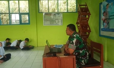 Babinsa Koramil 2204/Cikidang Berikan Materi Wawasan Kebangsaan di MPLS SMA Baiturohman