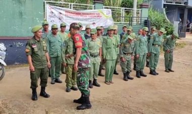 Babinsa Koramil 2214/Surade Berikan Bimtek Peningkatan Kapasitas Linmas di Desa Mangunjaya