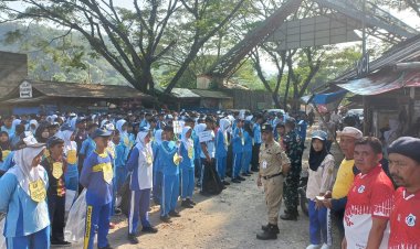 Babinsa Koramil 2201/Cisolok Hadiri Kegiatan MPLS di SMAN 1 Cisolok Ganesa