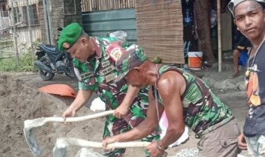 Babinsa Calingcing Koramil 2212/Tegalbuleud Bersama Warga Laksanakan Karya Bakti Perbaikan Jalan