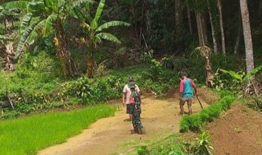 Babinsa Koramil 2209/Lengkong Dampingi Kegiatan Ketahanan Pangan di Desa Neglasari