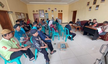 Babinsa Koramil 2215/Ciemas Hadiri Rapat Koordinasi Penyaluran BPMT Beras di Desa Tamanjaya