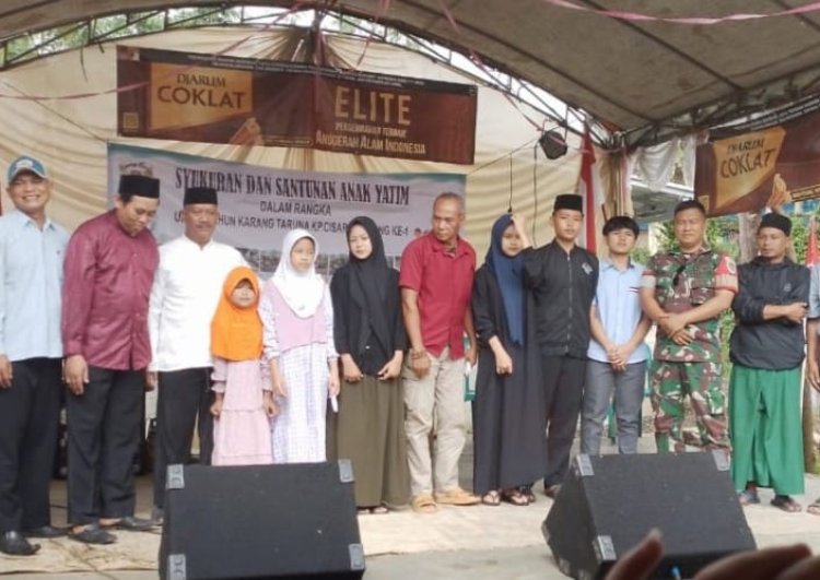 BABINSA KORAMIL 2206/PARAKANSALAK HADIRI SYUKURAN DAN SANTUNAN ANAK YATIM DALAM RANGKA ULANG TAHUN KARANG TARUNA DESA LEBAKSARI