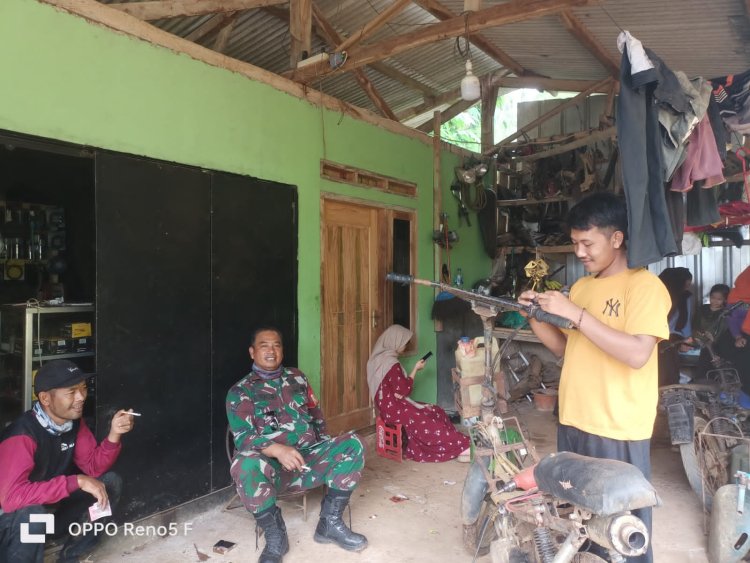 Kegiatan Komunikasi Sosial (KOMSOS) Babinsa Koramil 2210/Pabuaran