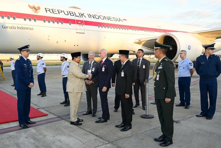 Tiba di Rio de Janeiro untuk Hadiri KTT BRICS, Presiden Prabowo Disambut Upacara Kehormatan Militer