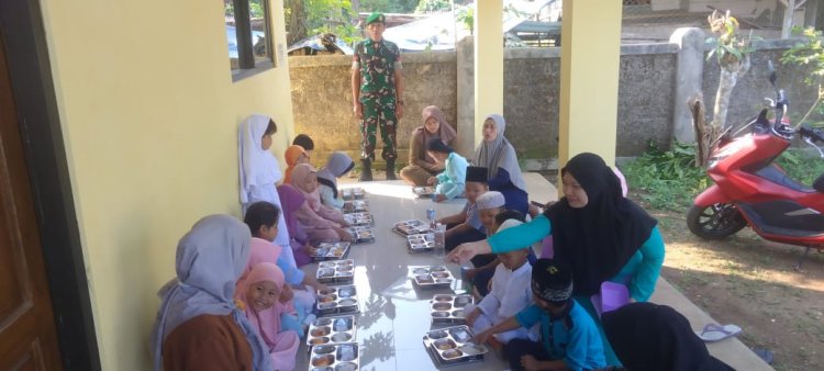 Babinsa Koramil 2215/Ciemas Monitoring Program Makan Bergizi Gratis di PAUD Al Ikhlas