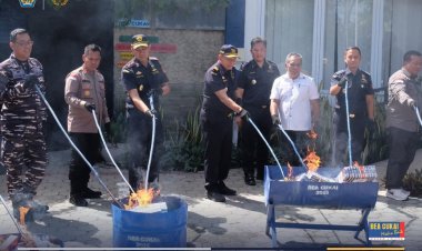 Wujudkan Penegakan Hukum, Bea Cukai Labuan Bajo Musnahkan Barang Kena Cukai Ilegal