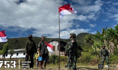 Merah Putih Memanggil, Bersama Warga Kiwirok Kibarkan Bendera Merah Putih.