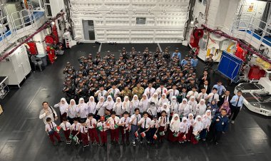 Dari Italia Ke Indonesia, KRI Brawijaya-320 Singgah di Jeddah