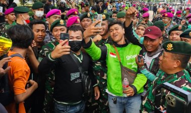 Redam  Aksi Massa Prajurit TNI Laksanakan Aksi Humanis