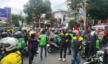 Ribuan Ojol Geruduk Mapolres Sukabumi, Tuntut Keadilan untuk Affan