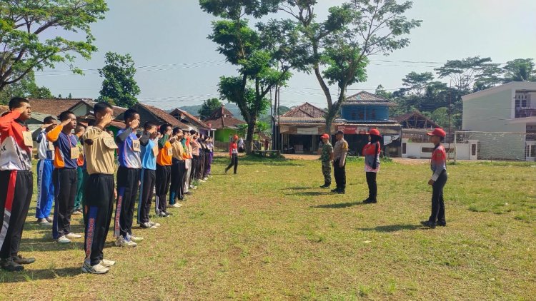 Babinsa Koramil 2213/Jampangkulon Dampingi Pelatihan Paskibraka