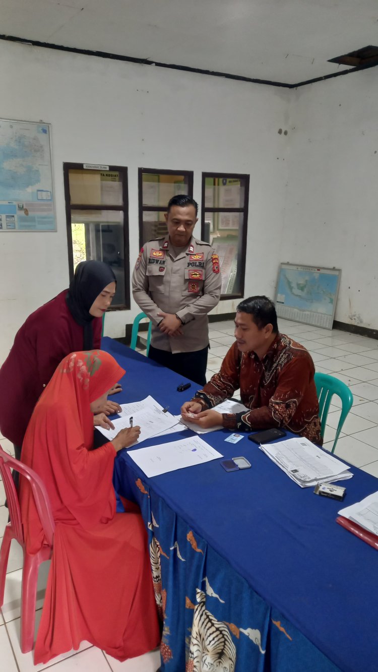 Pembagian BLT Dana Desa bulan ke 8 Tahun 2025 di Desa Cikakak Berjalan Lancar