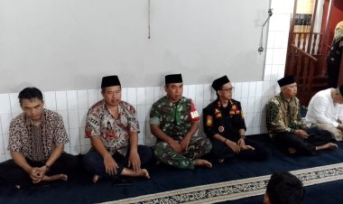Babinsa Koramil 2205/Klapanunggal Hadiri Peringatan Maulid Nabi Besar Muhammad Saw