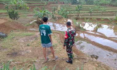 Babinsa Koramil 2201/Cisolok Laksanakan Pendampingan Kepada Kelompok Tani di Wilayah Binaan