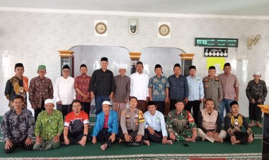 Babinsa Koramil 2211/Sagaranten Hadiri Istighosah Kubro di Desa Cidolog