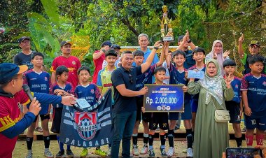 Hadiri Turnamen Futsal se-Sindangsari, Jenal Mutaqin Minta Warga Guyub