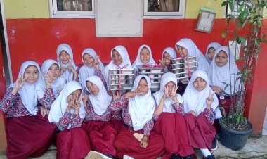 SDN Negeri Lebak Pari Gelar Program Makan Bergizi Bersama